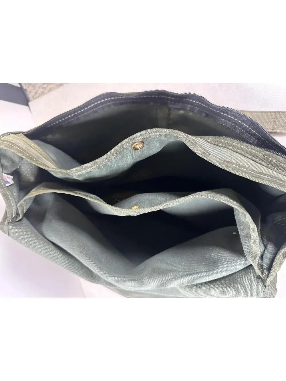 VTG Orvis Company Waxed Canvas Leather Messenger Bag Green 6 Pockets